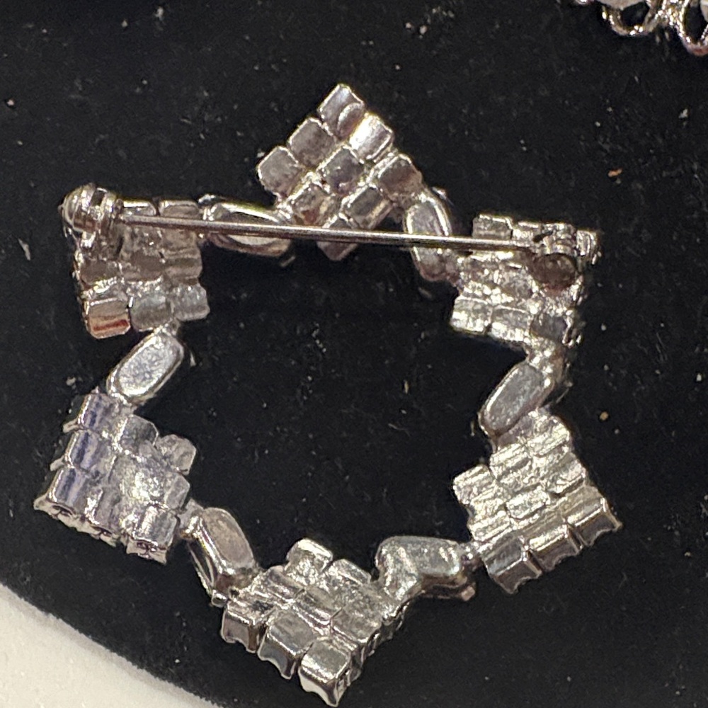 Elegant Silver Crystal Brooch Set - Picture 2 of 5